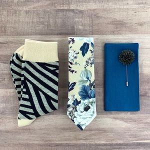 Men’s Ivory Floral Necktie Accessory Set